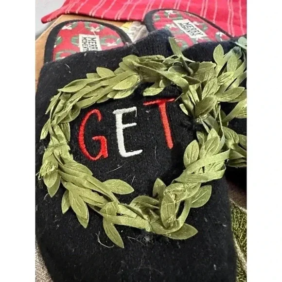 Merry Moments GET LIT Slippers Men’s size 7-8, Women’s size 9-10 - Picture 2 of 7